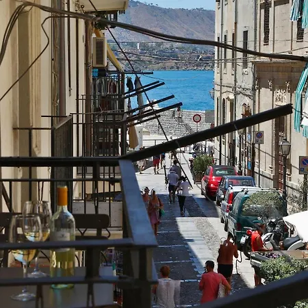 Il Moro Di Picasso Cefalu