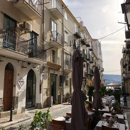 Il Moro Di Picasso * Cefalu